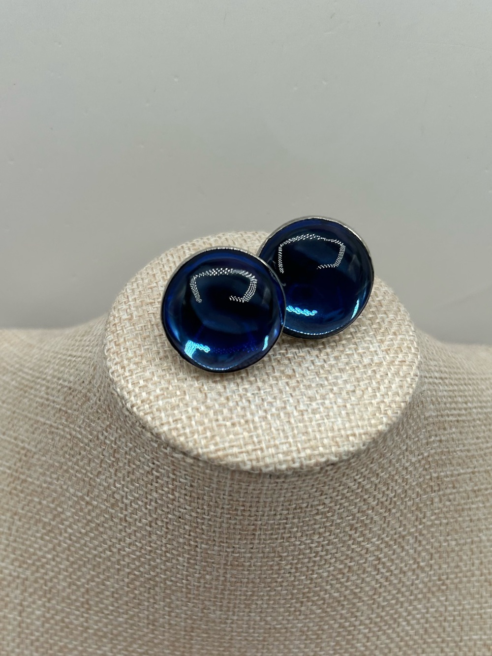 Vintage Alpaca Blue Rhinestone Circle Screw Back Earrings